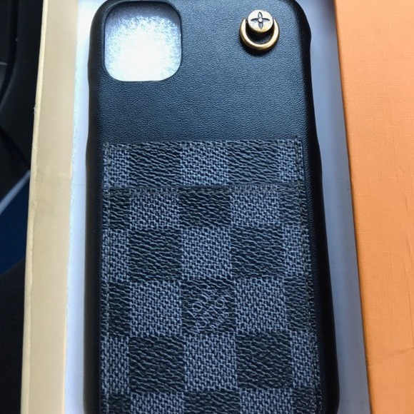 Louis Vuitton phone case for iPhone 11 - Picture 4 of 4